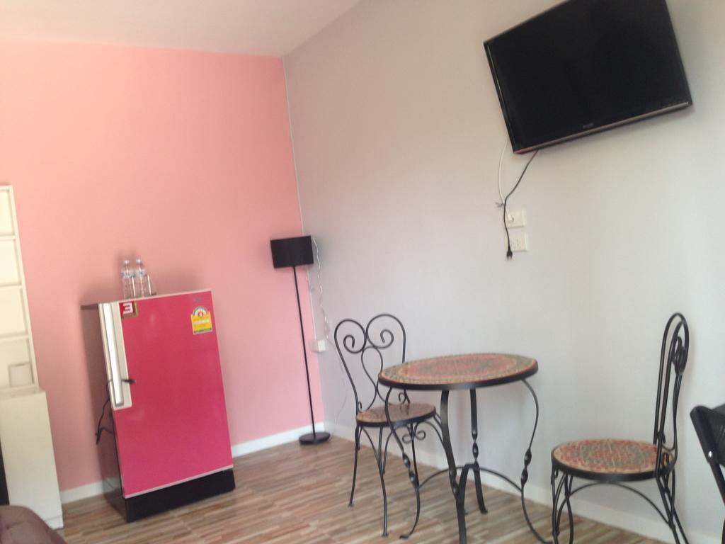 R2 Apartment Service Nakhonratchasima Room photo