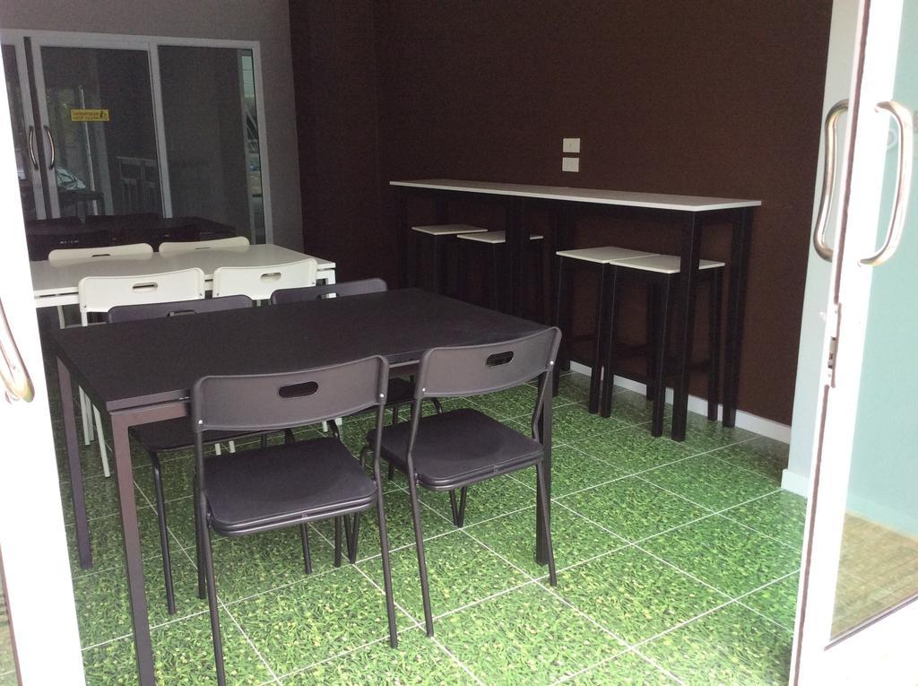 R2 Apartment Service Nakhonratchasima Room photo